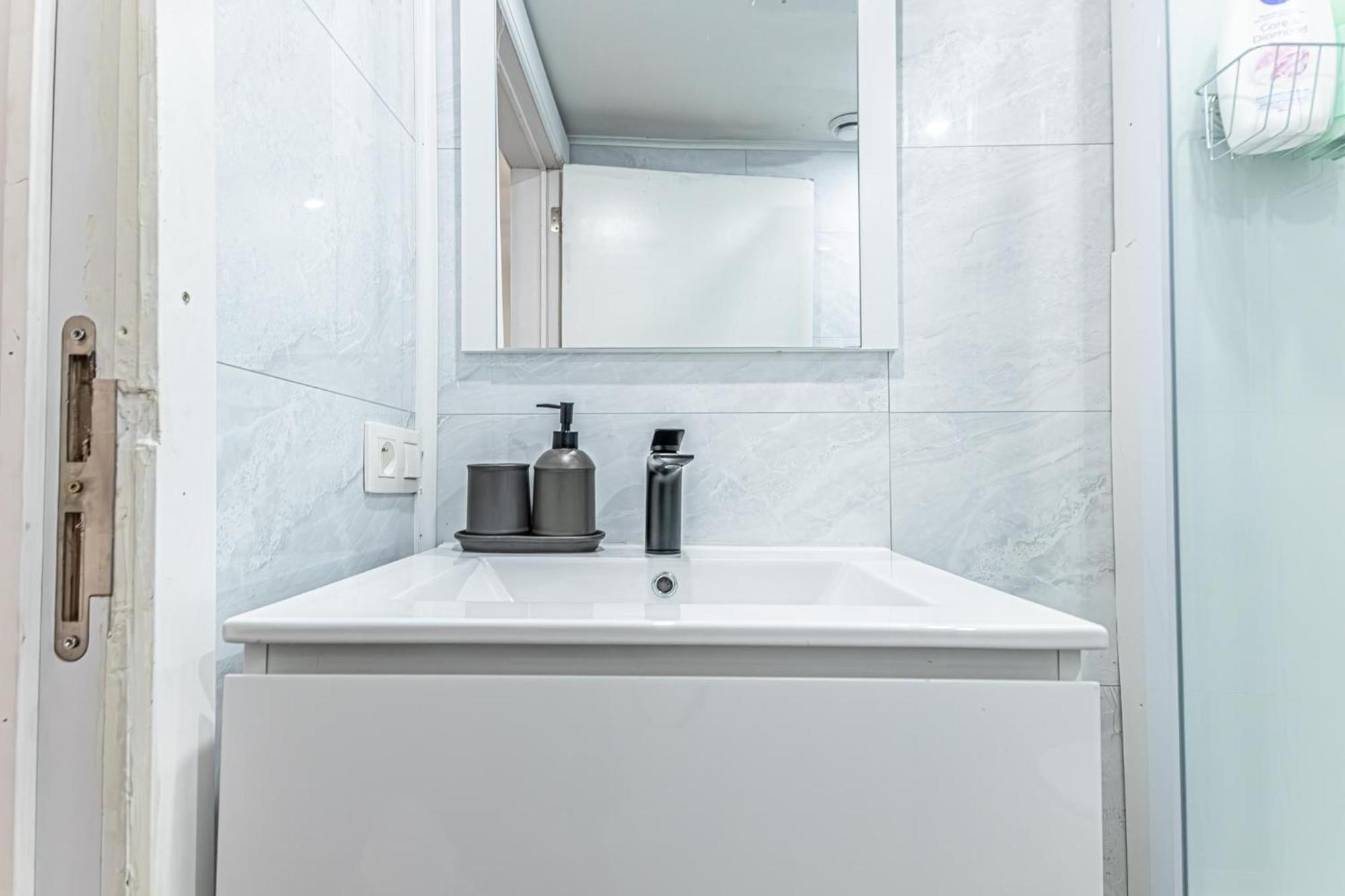 3 Stylish At A Great Location In Apartment Ghent