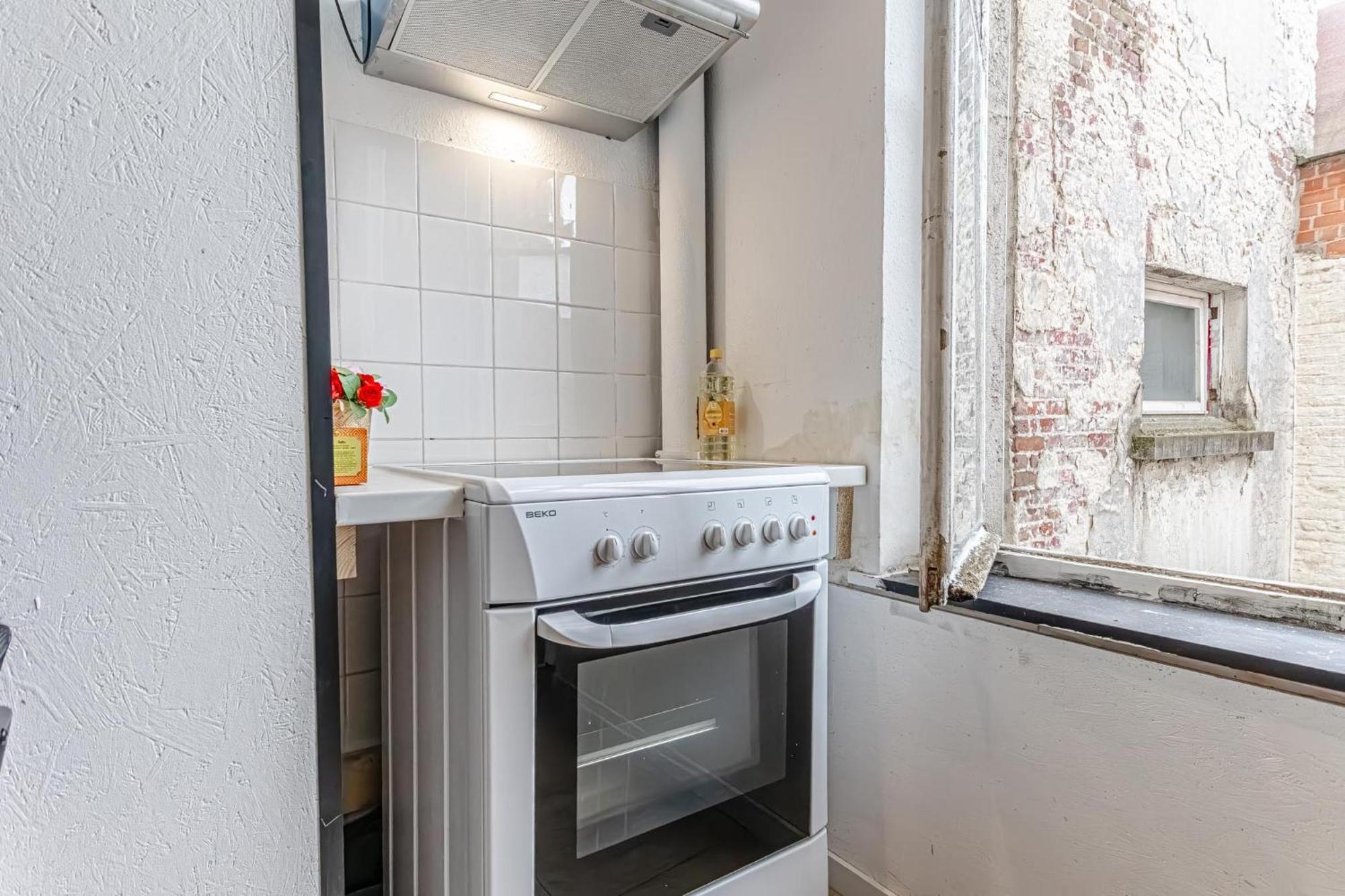 Apartment 3 Stylish At A Great Location In