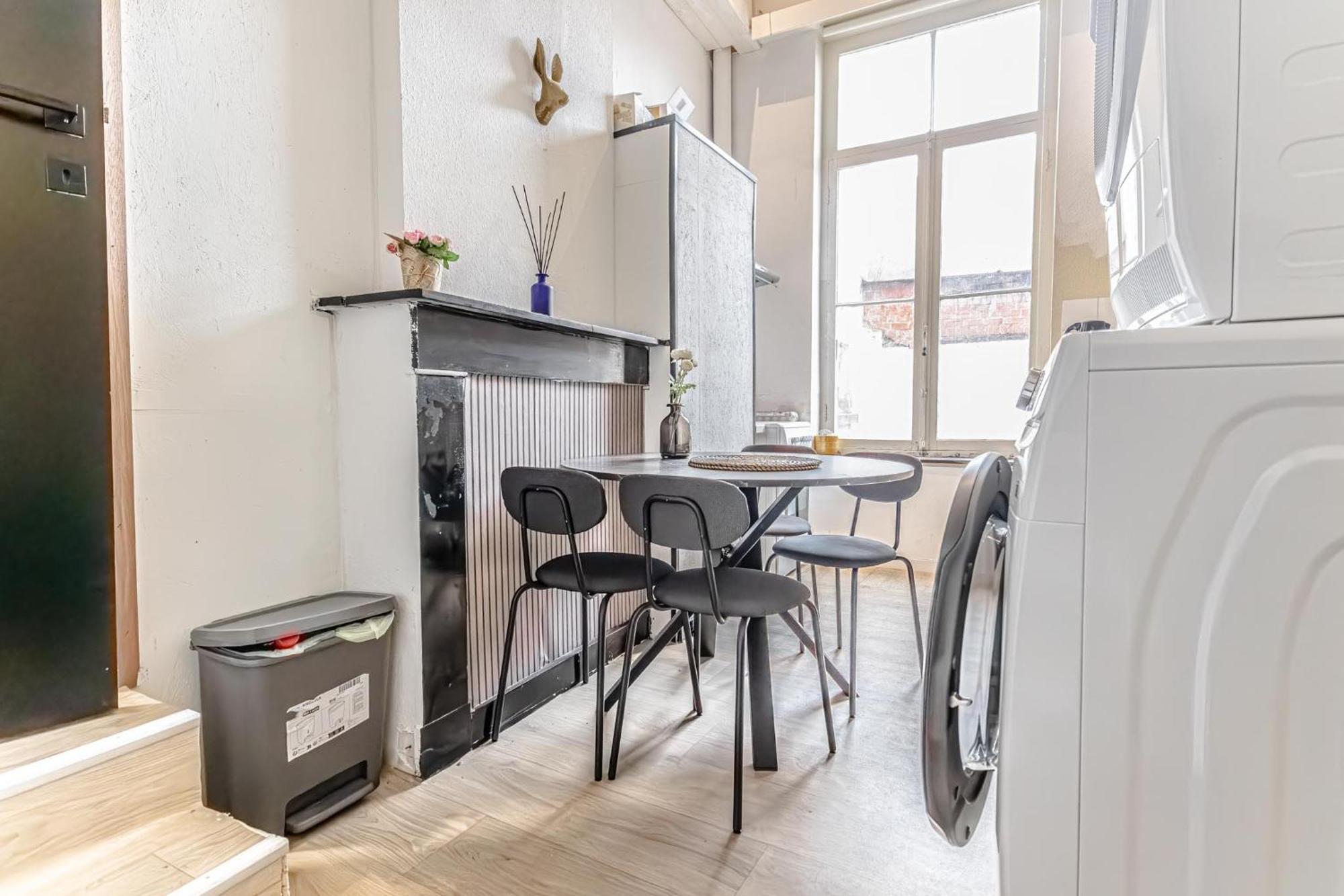 3 Stylish At A Great Location In Ghent